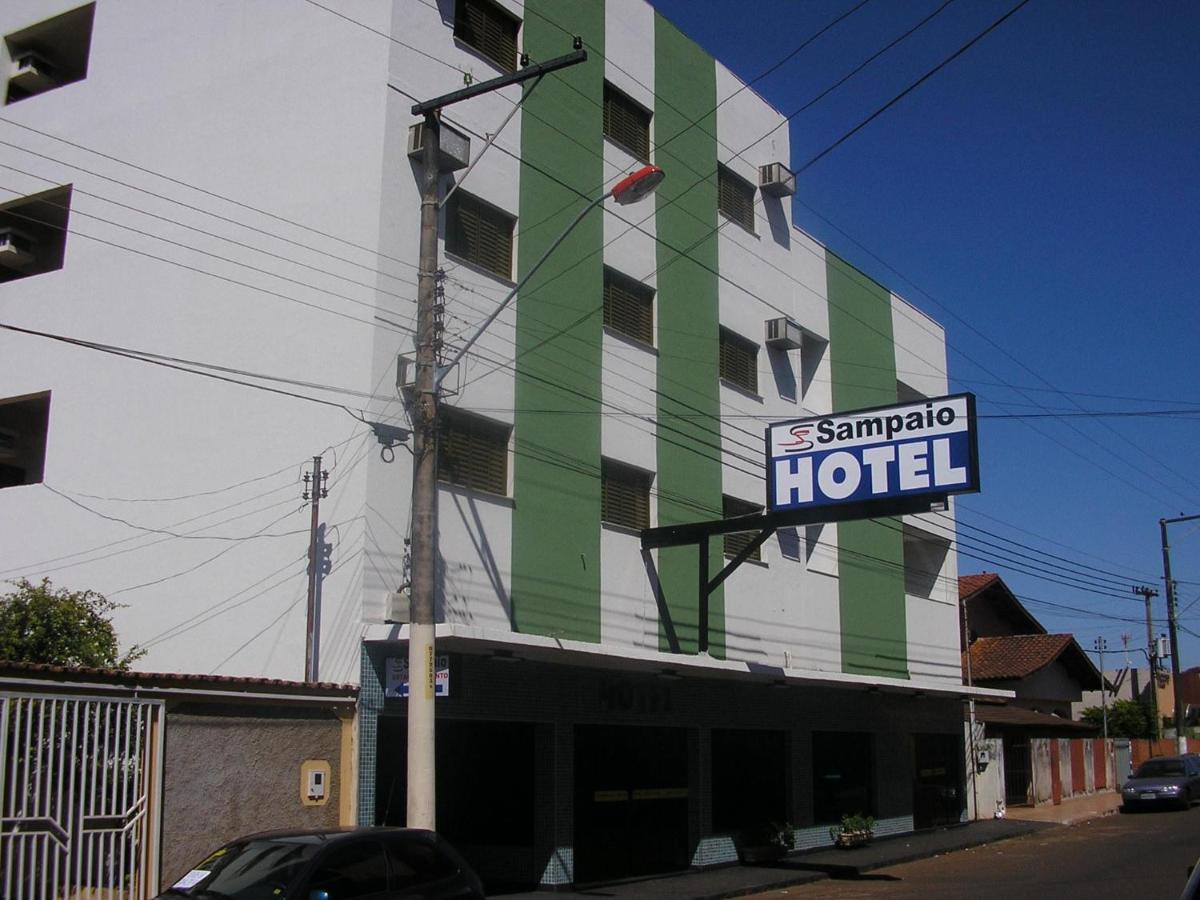 Oyo Hotel Sampaio 이툼비아라 외부 사진